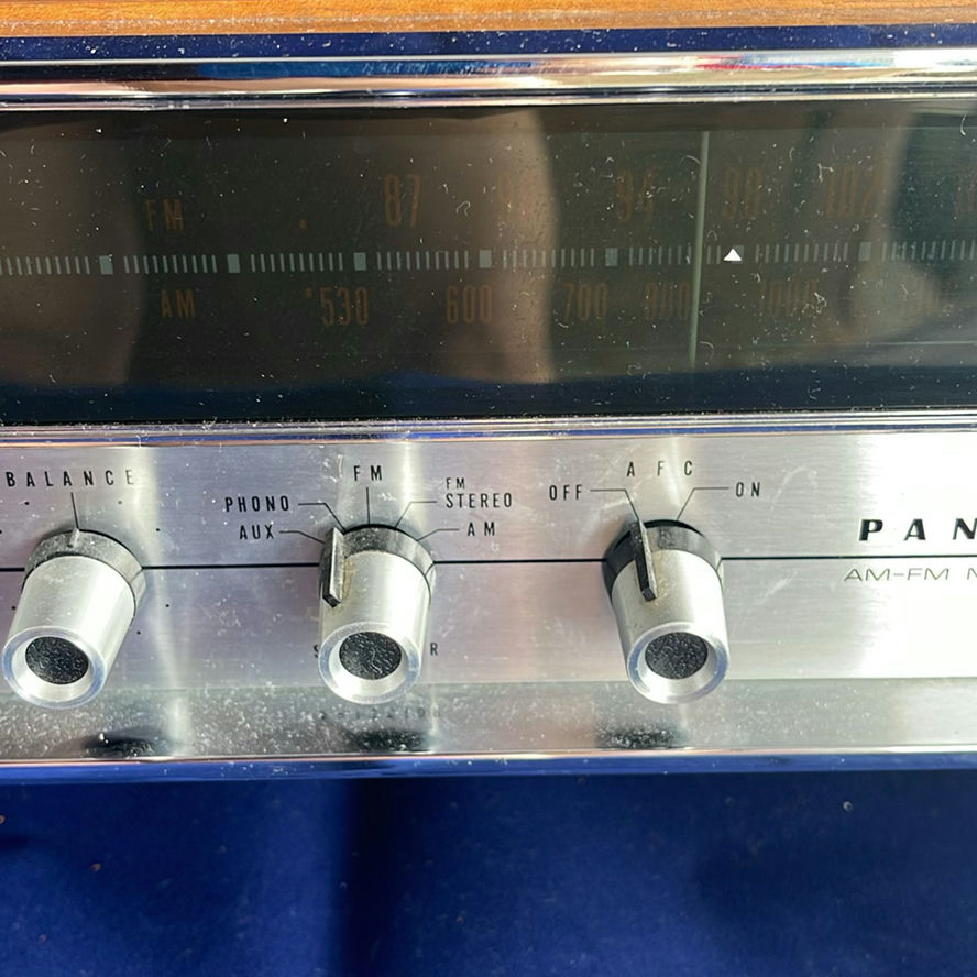 Panasonic Record Player/AM FM Radio, Speakers, Records - image 16 of 19