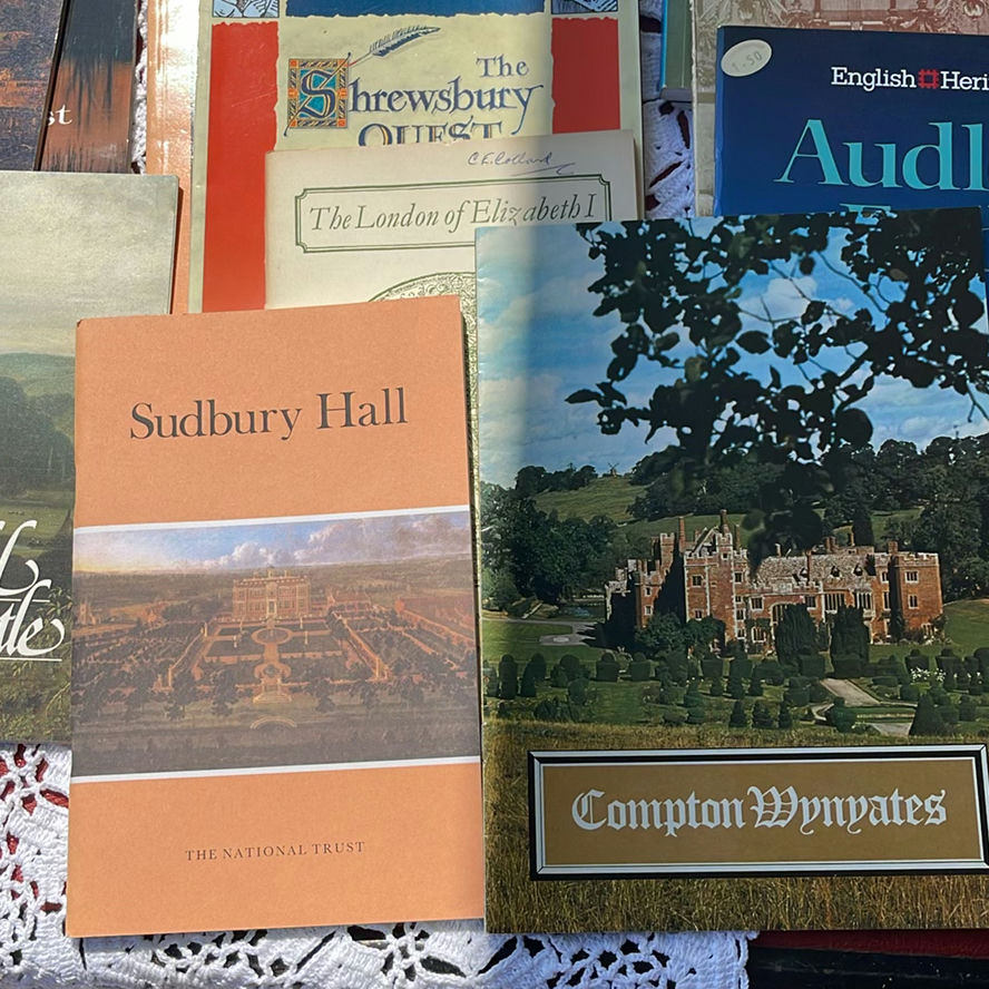 Books about Castles and Homes in the United Kingdom - image 4 of 13