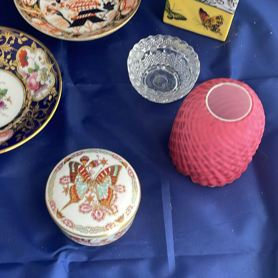 Antique Plates, RCD Butterfly Trinket Box and more - image 3 of 15