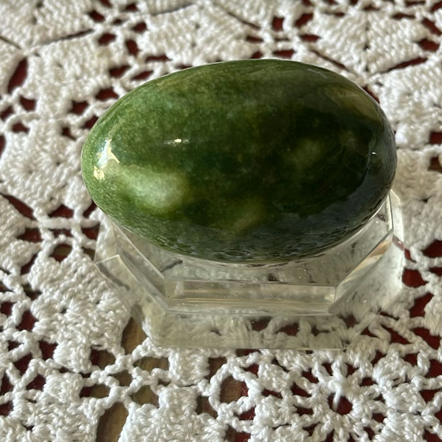 Royal Doulton Watson D7039, Egg shaped Gem, Gem paperweight - image 10 of 16