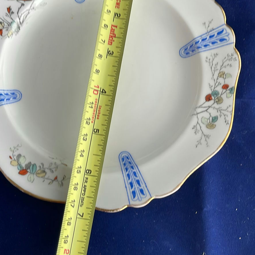Antique and Vintage Teacups and Saucers Wedgwood, Royal Worcester and more - image 3 of 18