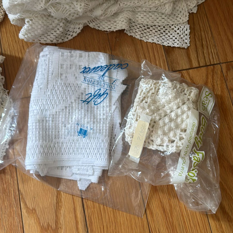 Vintage Crochet Tableware And Small Art (3) - image 3 of 10