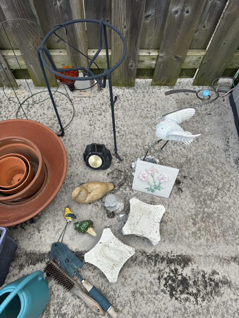 Various Planting Items - image 6 of 7