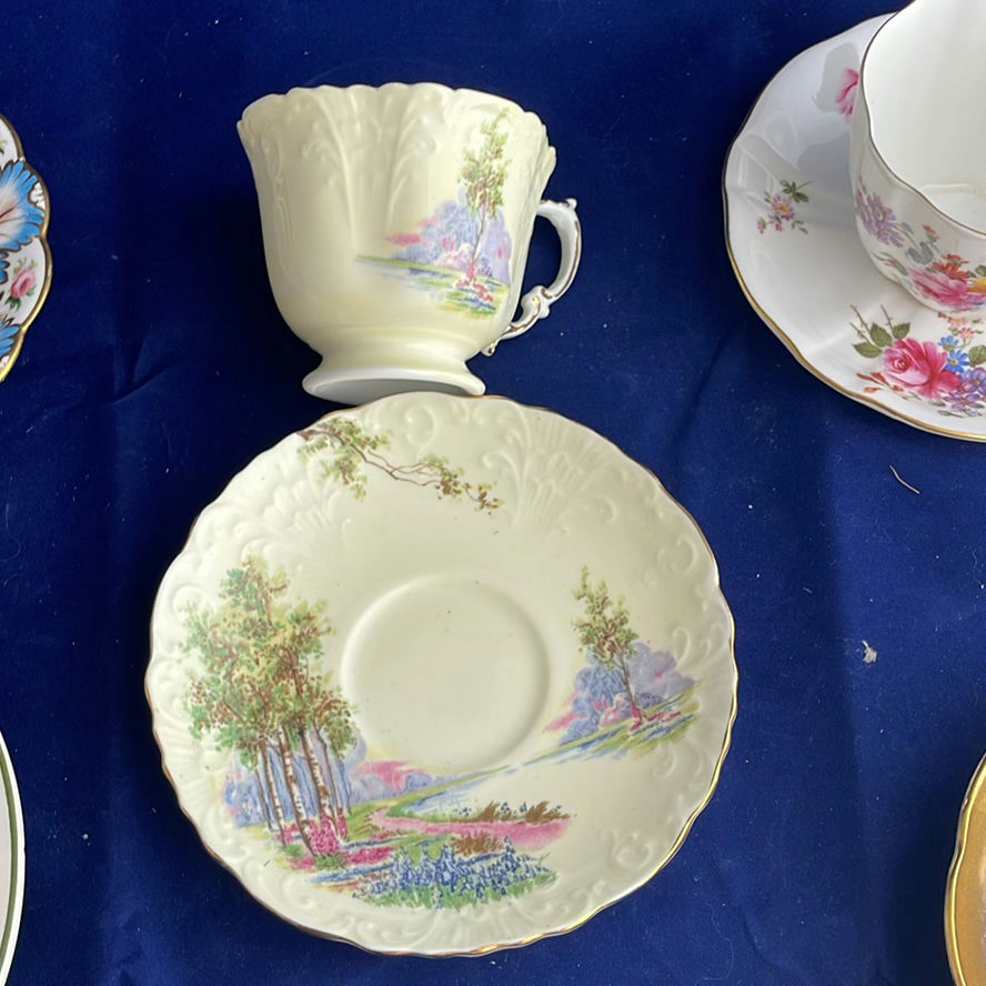 Antique and Vintage Teacups and Saucers  - image 12 of 33