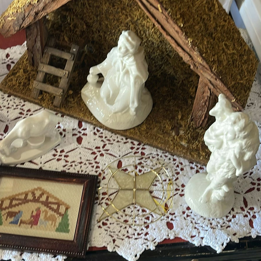 Nativity Set  - image 3 of 7