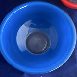 Vintage Pyrex Nesting Bowls in Primary Colours - thumbnail 10 of 13