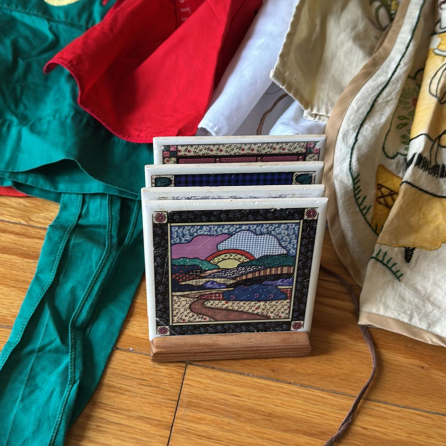 Various Vintage Aprons And Coaster Set - image 6 of 6