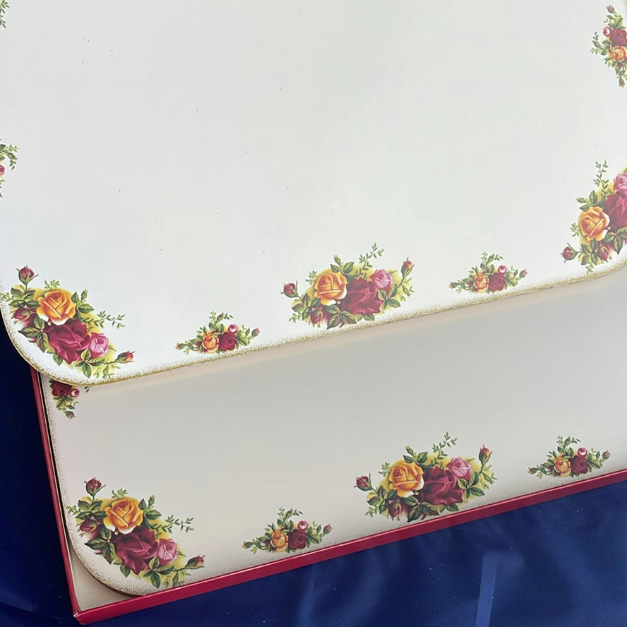 Royal Albert Country Roses Placemats and Ornament - image 5 of 6