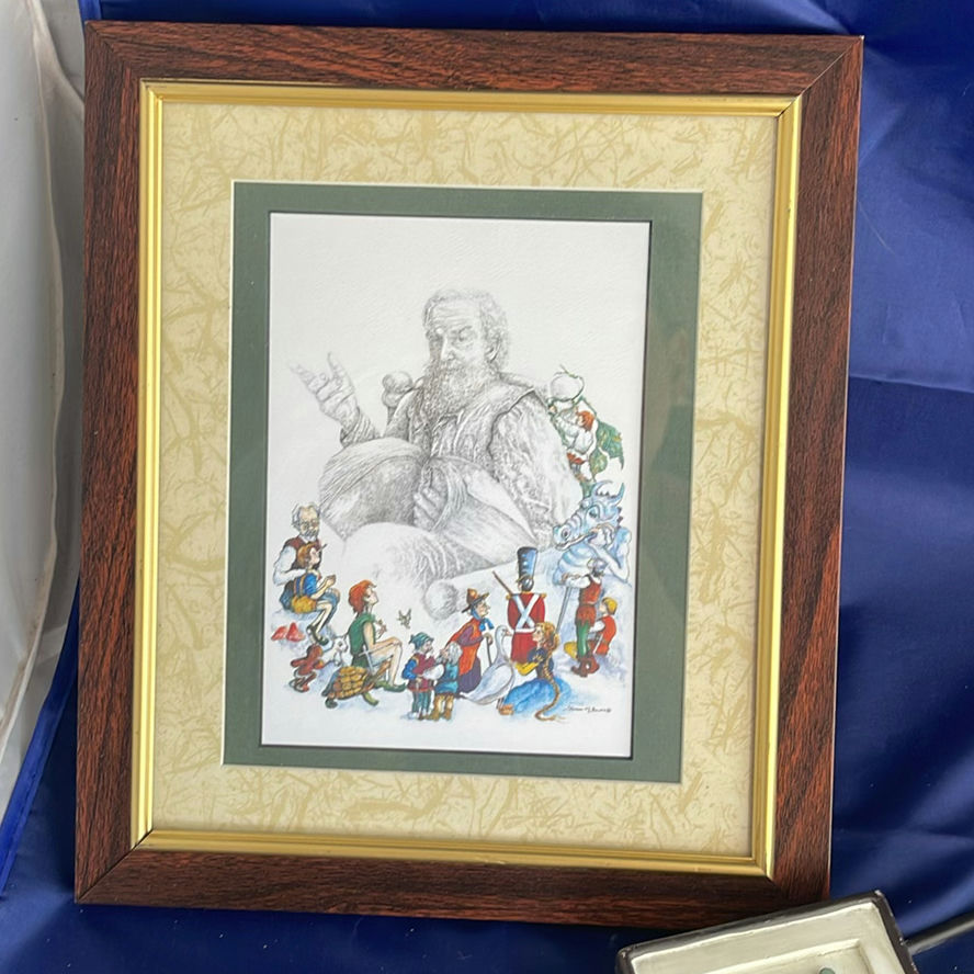Santa Art and Decor - image 10 of 14