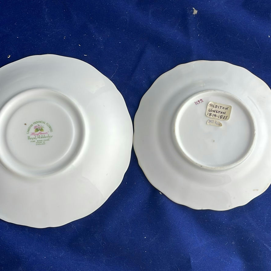 Antique and Vintage Teacups and Saucers Wedgwood, Royal Worcester and more - image 17 of 18