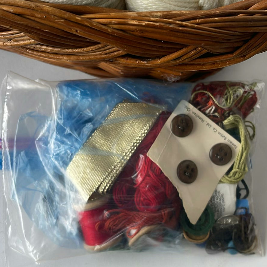 Yarn Lot  - image 5 of 12