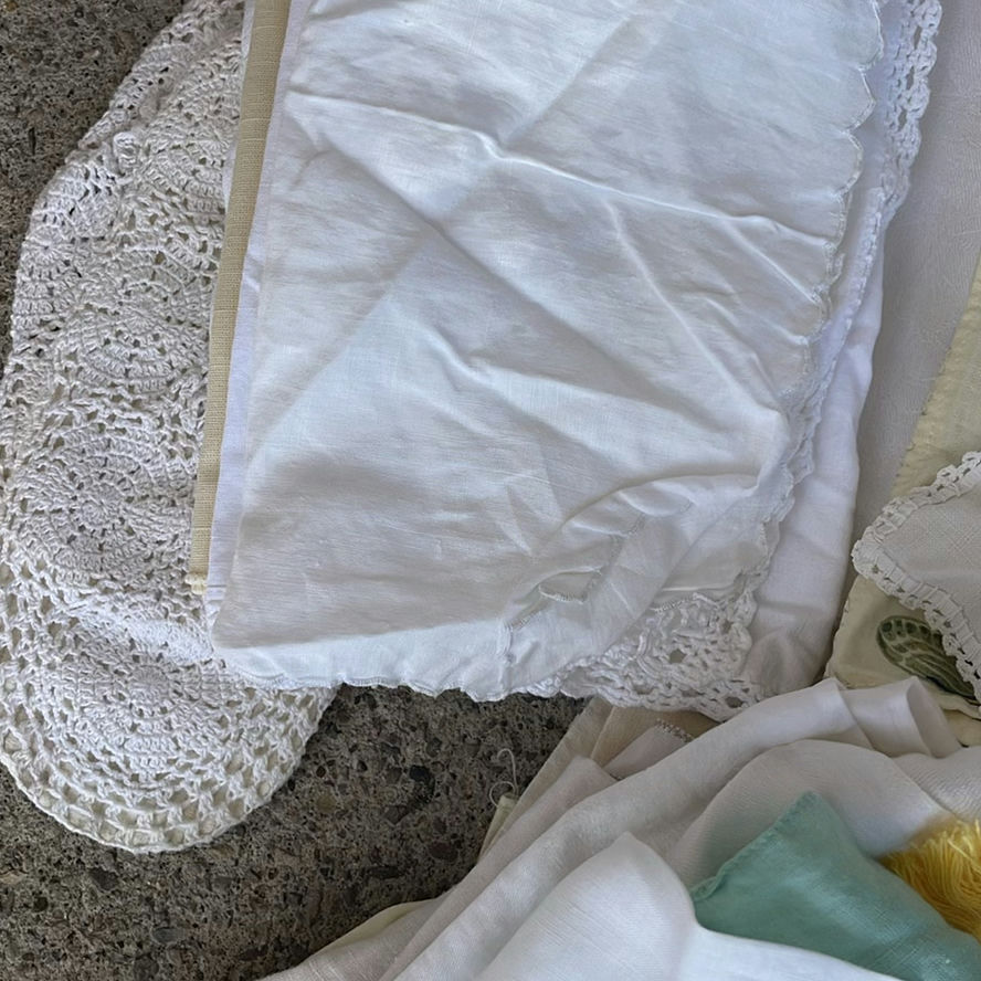 Vintage Linens - image 6 of 6