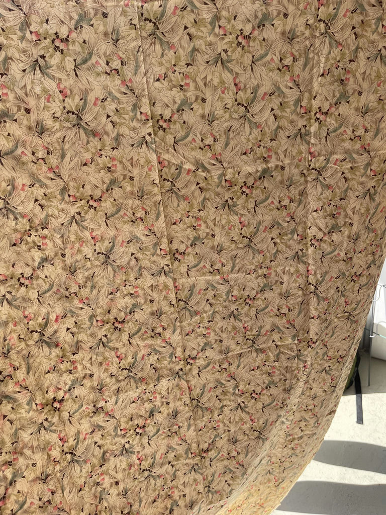 Various Vintage Cloths - image 23 of 28