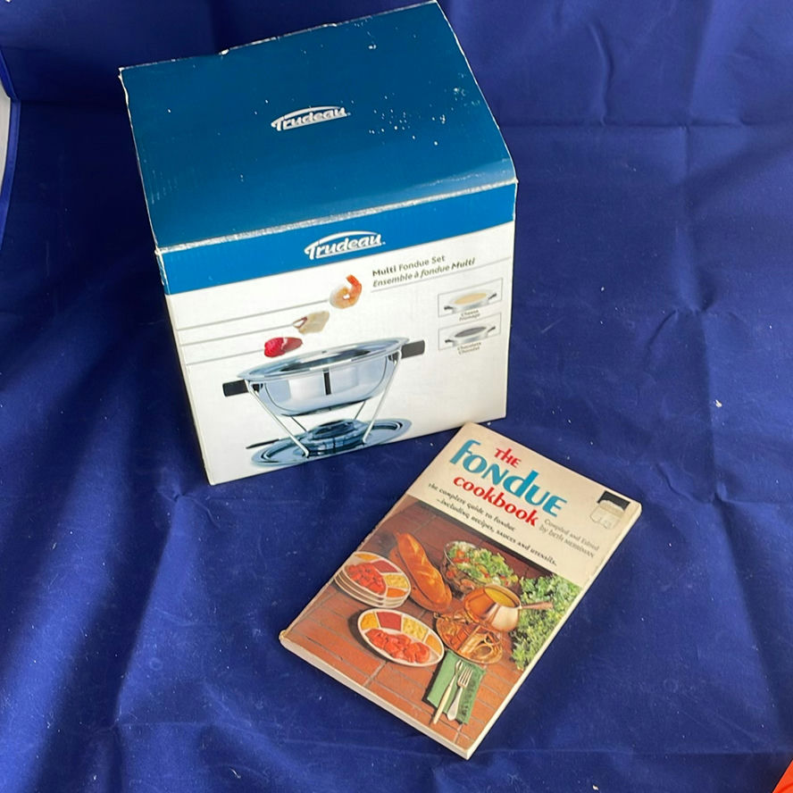 New in Box Fondue Set with book - image 1 of 5