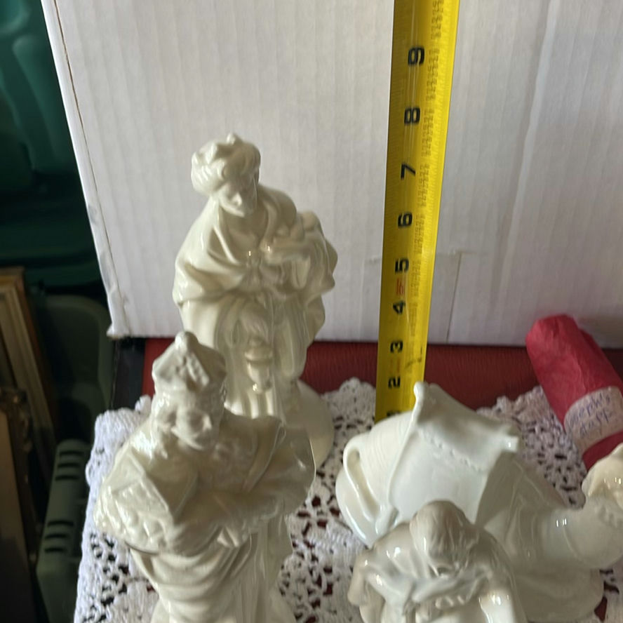 Nativity Set  - image 6 of 7