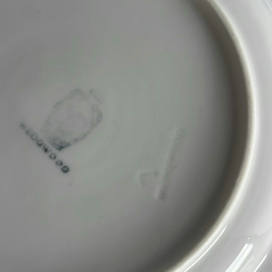Antique and Vintage Teacups and Saucers Wedgwood, Royal Worcester and more - image 4 of 18