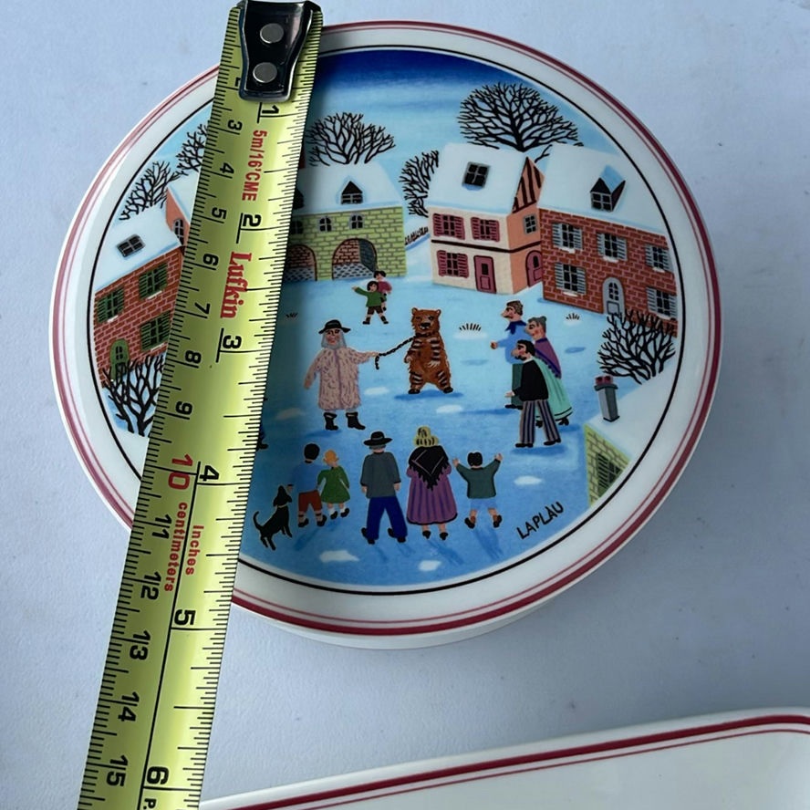 Villeroy & Bach Naif Christmas Decor and Servingware - image 9 of 10