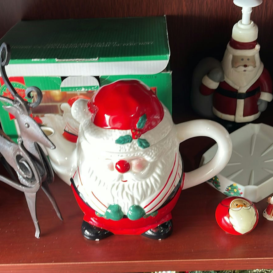 Vintage Santa Teapot in Box, and More - image 9 of 13