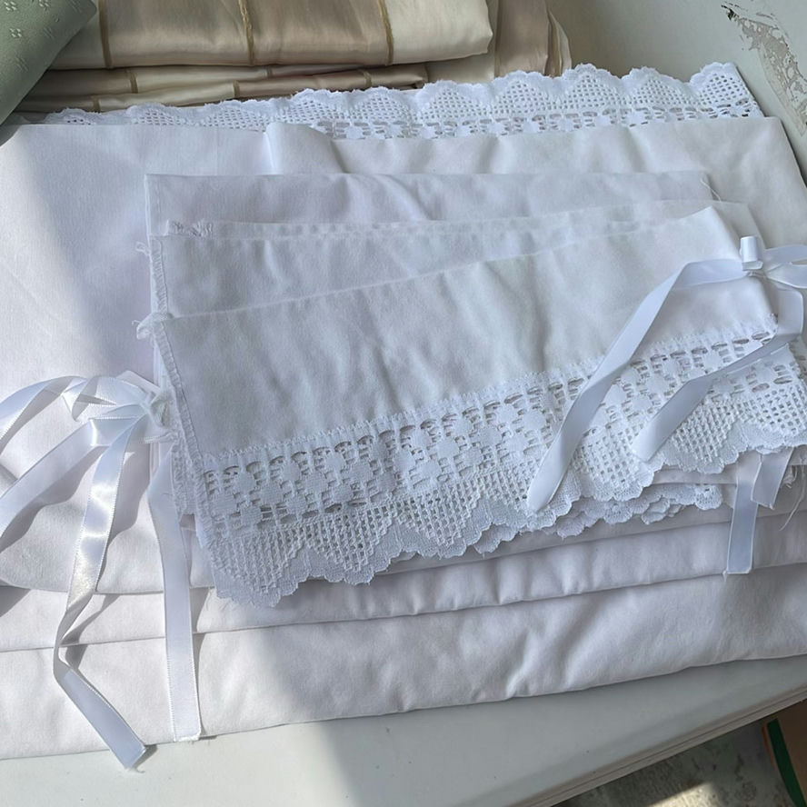 Curtains - image 6 of 7