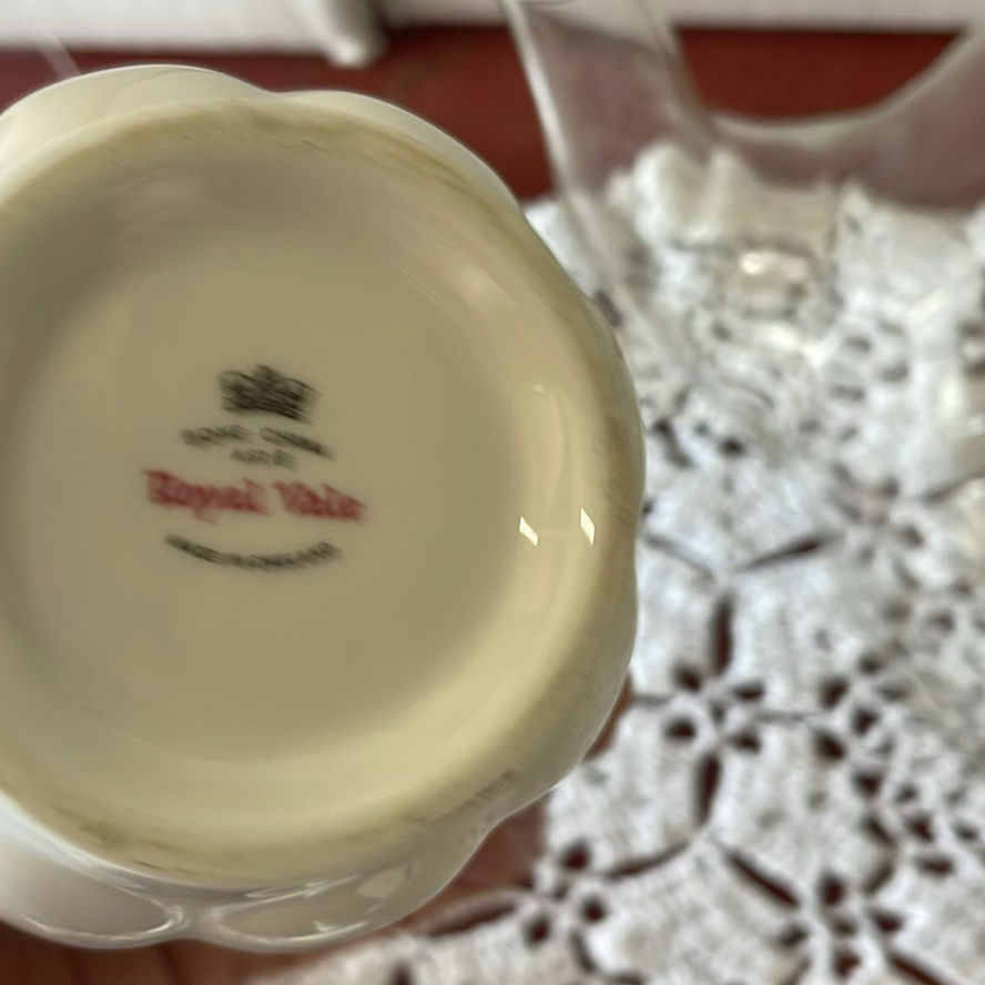 Cardew Teapot with 2 lids, Glass Teapot and More - image 19 of 20