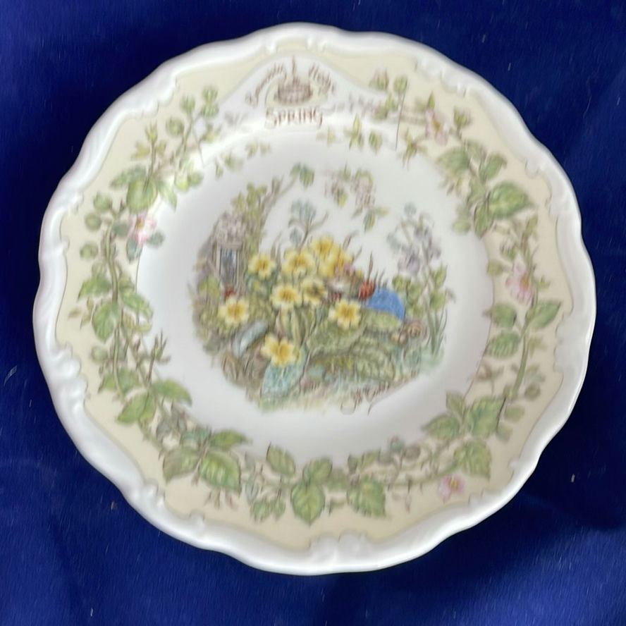 Royal Albert and Royal Doulton Cups and Saucers  - image 20 of 20