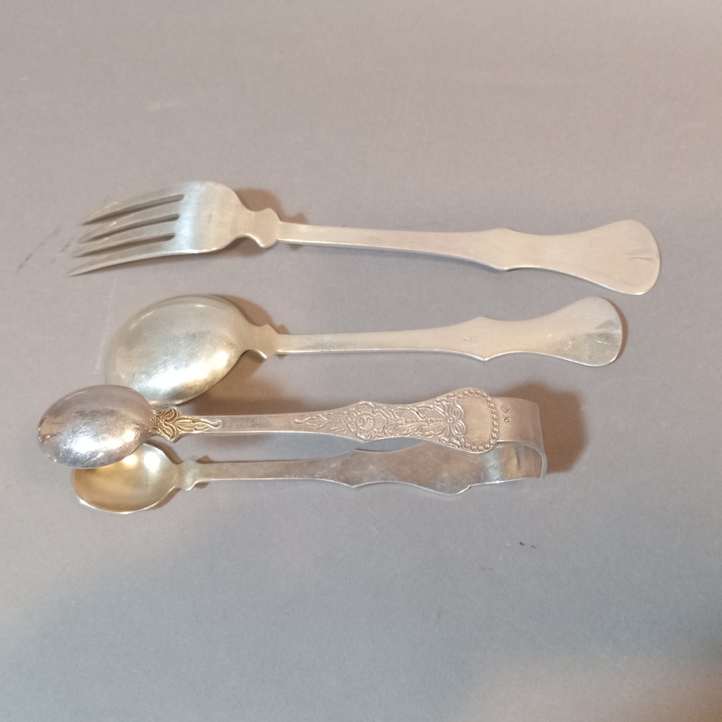 Scandinavian Cabbage Rose & Bow Flatware - image 4 of 18