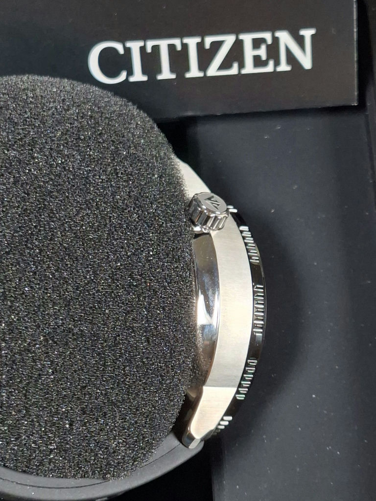 Citizen Eco-Drive Promaster Altichron Wristwatch - image 6 of 9