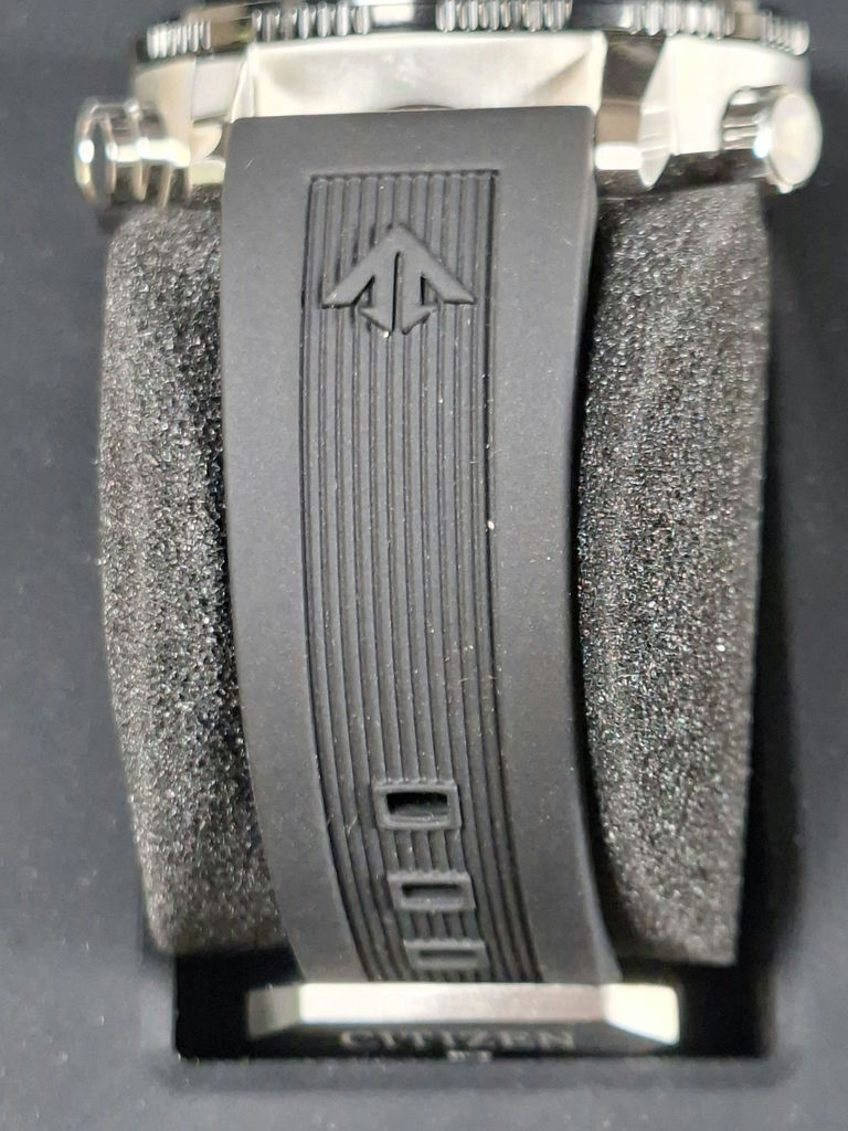 Citizen Eco-Drive Promaster Altichron Wristwatch - image 4 of 9