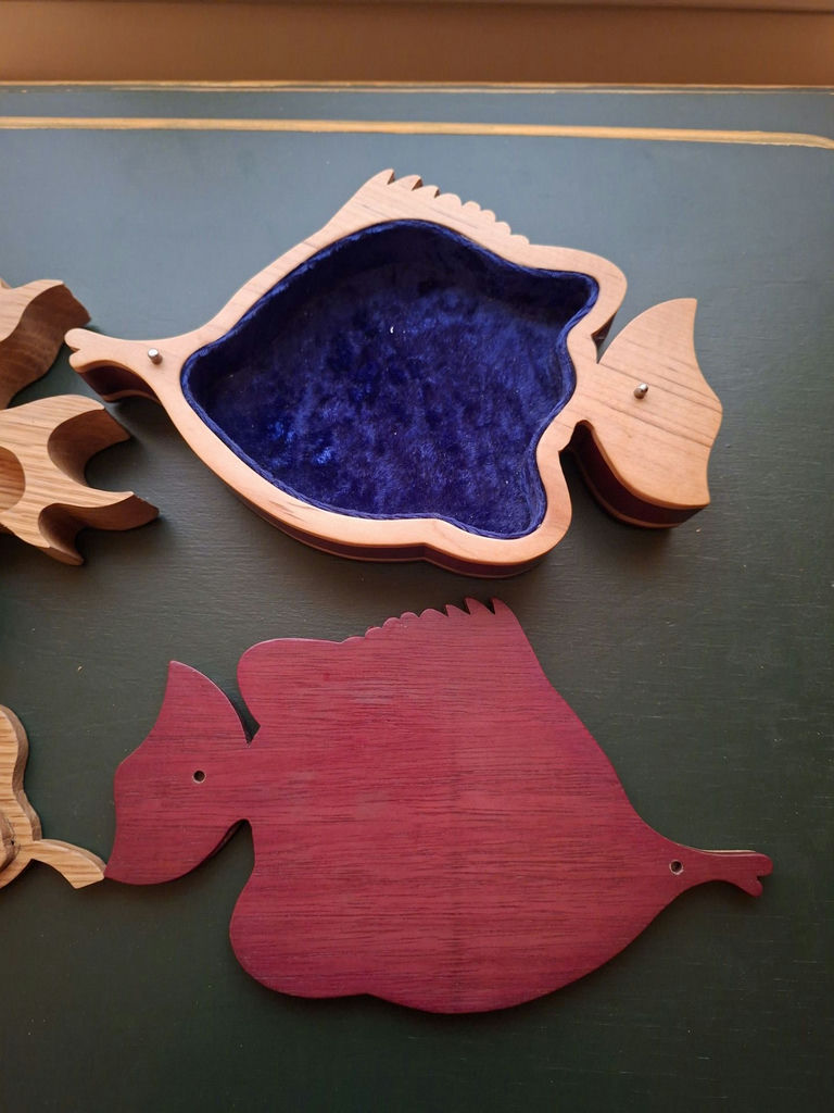 Wooden Fish and Leaf Decorative Boxes, Handmade By Local Master Carver - image 4 of 6