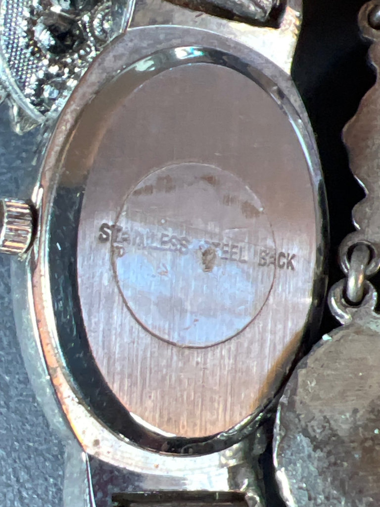 Assorted watches and jewelry collection - image 7 of 13