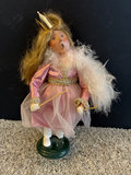 Byers' Choice Carolers Figurines - thumbnail 11 of 13