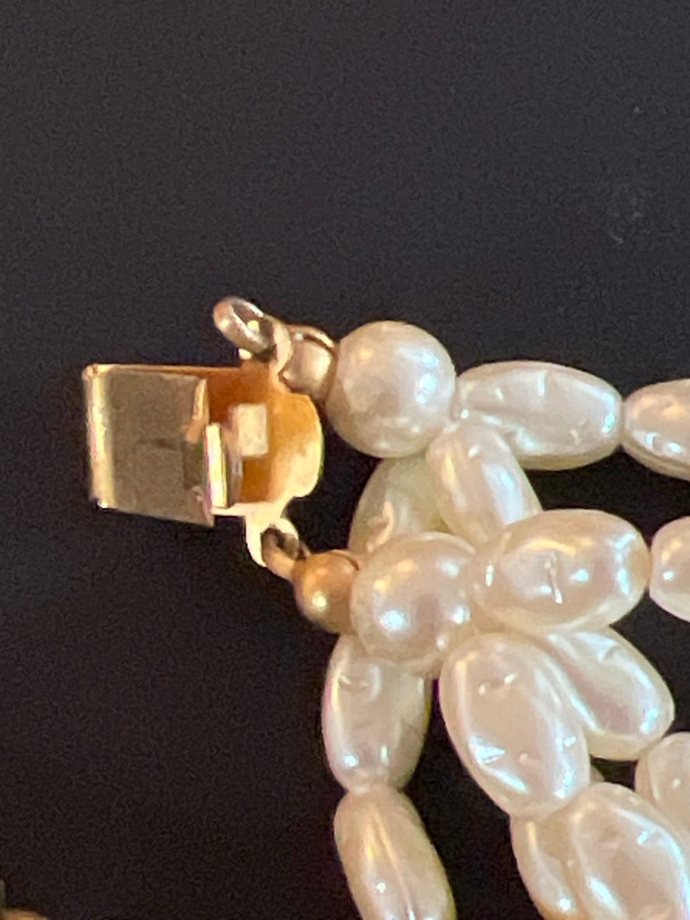 Assorted Beaded Necklaces and Jewelry - image 9 of 9