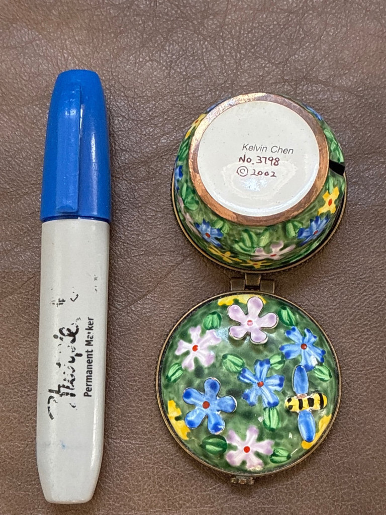 Assorted vintage trinket boxes and decorative tins - image 7 of 13