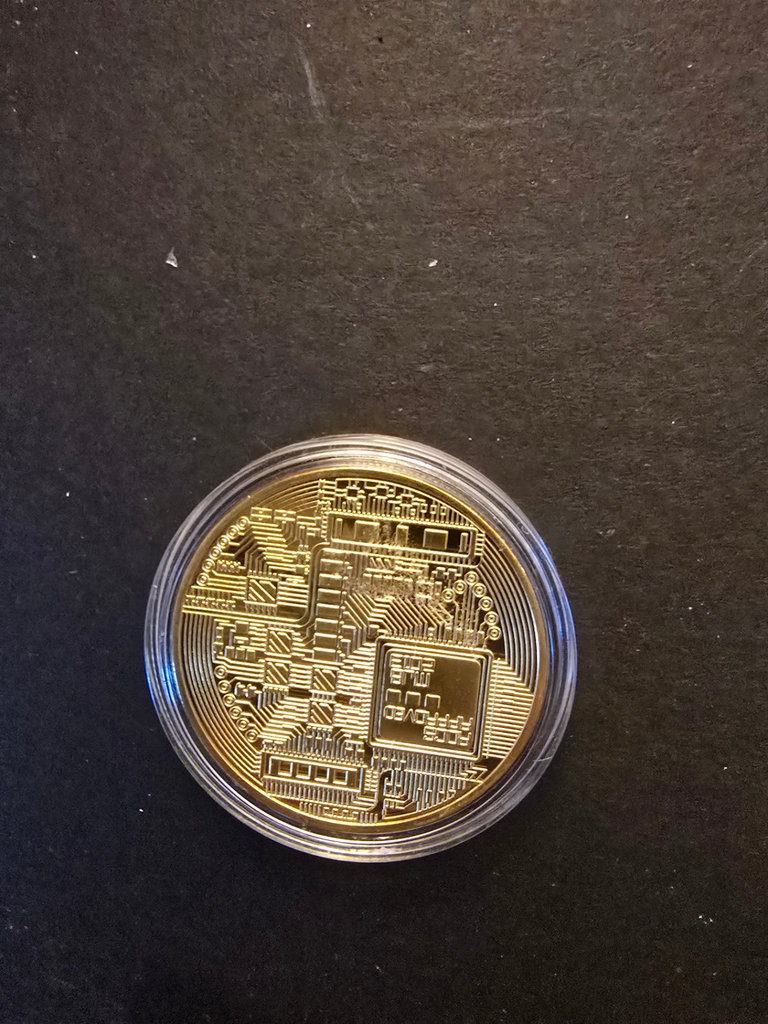 Assorted Coins and Coin Replicas - image 6 of 15