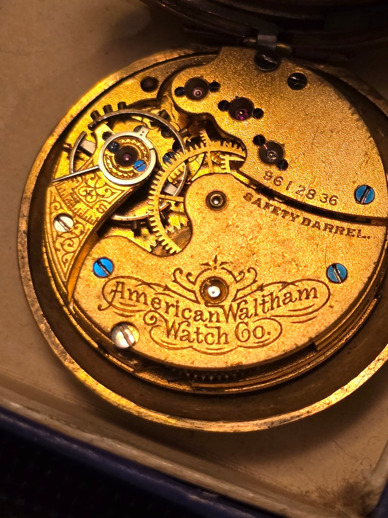 Vintage Waltham pocket watch and Bulova Ladies watch with presentation box - image 9 of 12