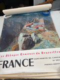 Vintage French travel posters featuring Lafayette, Paris Jardin des Tuileries, and Île-de-France châteaux - thumbnail 9 of 10