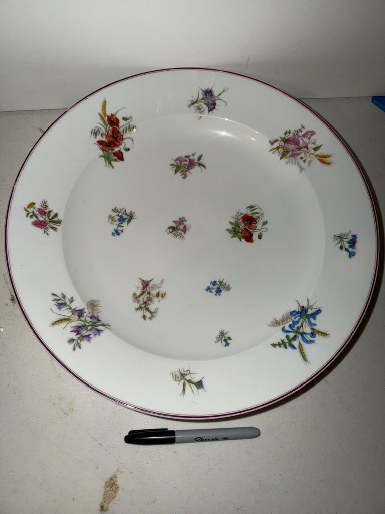 Floral porcelain tureen, Platters  - image 11 of 12