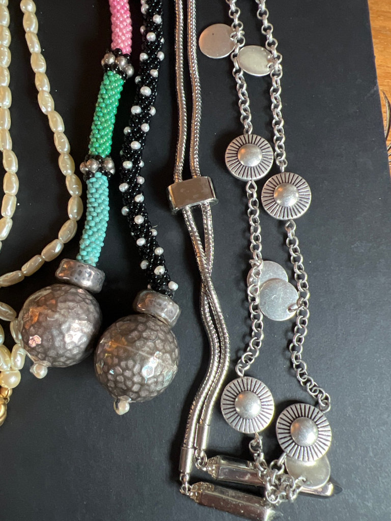 Assorted Beaded Necklaces and Jewelry - image 4 of 9