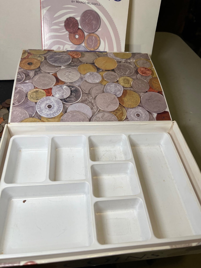 Assorted international coins and currency - image 9 of 18