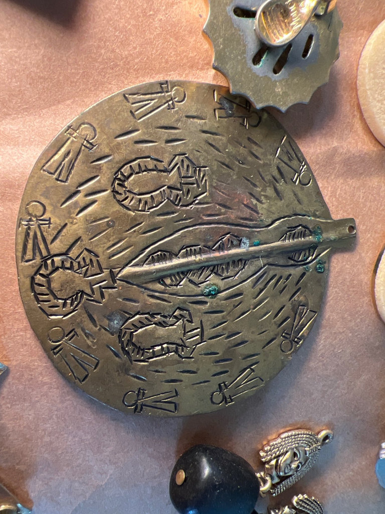 Assorted vintage jewelry collection - image 3 of 11