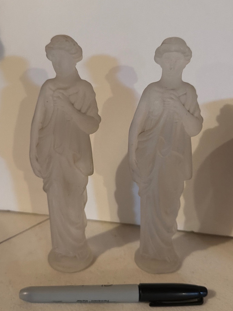 Pair of frosted white statues, Frosted Vase  - image 6 of 7