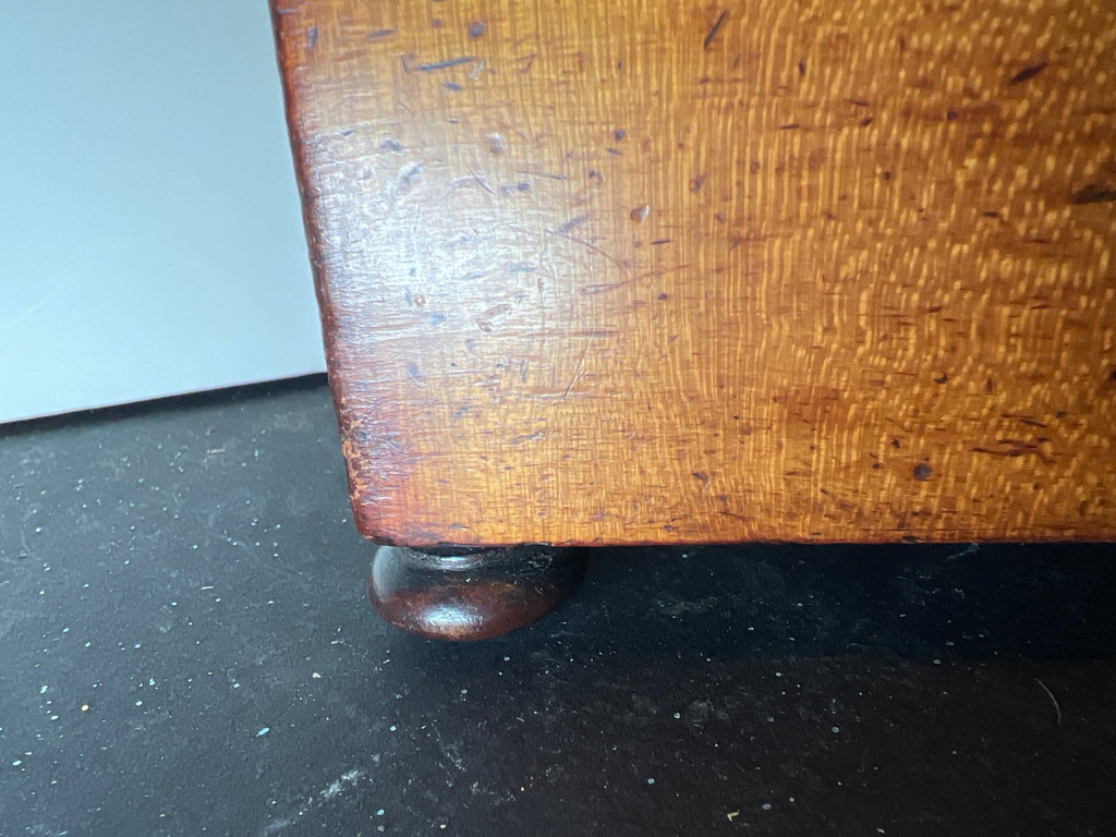 Vintage wooden box with lid and keyhole - image 2 of 12