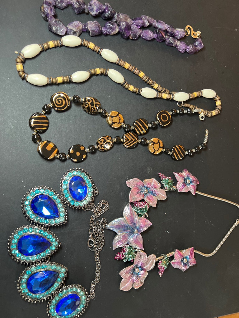 Assorted Vintage Jewelry: Beaded Necklaces, Floral Necklace, and Blue Stone Statement Necklace - image 1 of 8