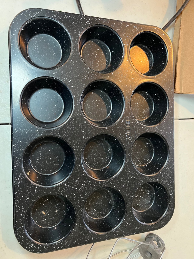 KitchenAid stand mixer with attachments, mixing bowl, and muffin pan - image 9 of 9