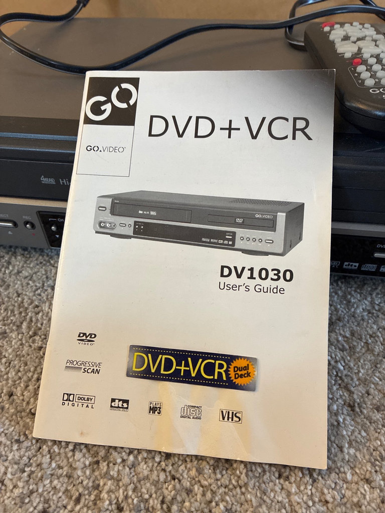 DVD+VCR Combo Player with Samsung 3D Glasses and Bose Headphones - image 3 of 12