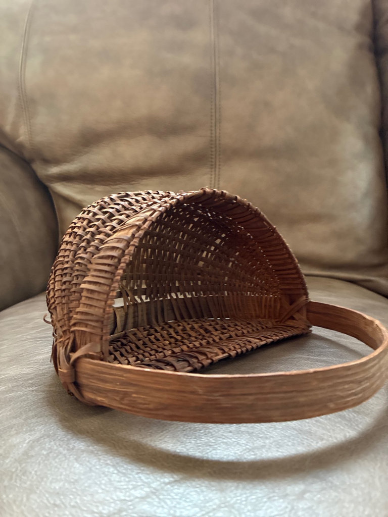 Vintage Wicker Basket and Ashford Knitters Loom Reed - image 4 of 8