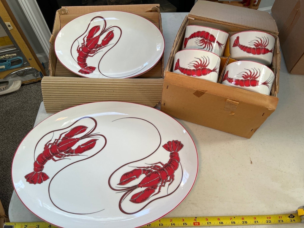Lobster-themed Nantucket dinnerware set - image 1 of 8