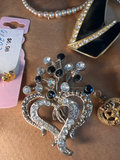 Assorted Vintage Costume Jewelry and Accessories - thumbnail 7 of 13
