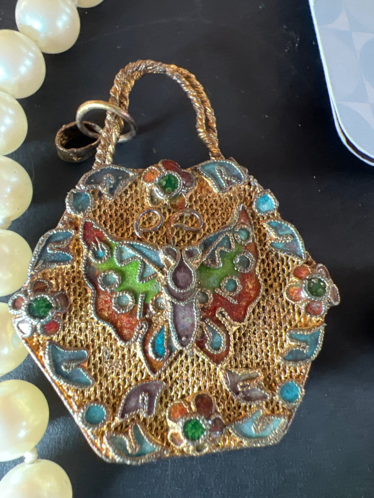Vintage jewelry lot: Monet pearl necklace, enamel brooch, Lucinda pin, and floral earrings - image 9 of 9