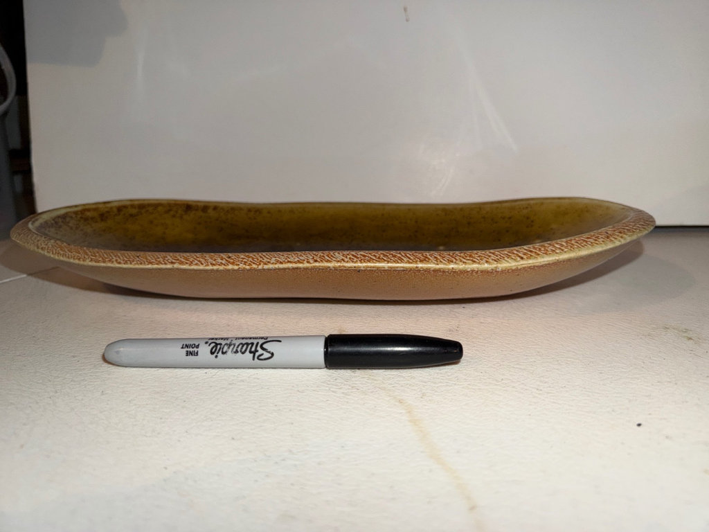 Assorted ceramic pottery pieces, Wood Bowl - image 5 of 10